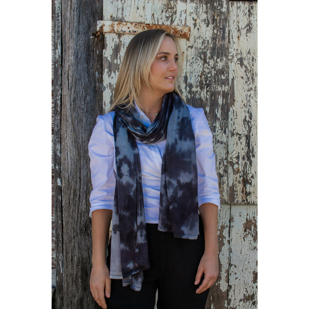 Raven Black Magpie Scarf